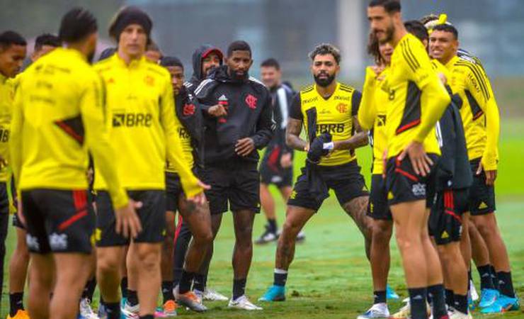 Flamengo encerra preparação para enfrentar o Fortaleza com dúvidas