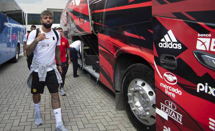 Flamengo divulga relacionados para jogos contra Bragantino e Internacional