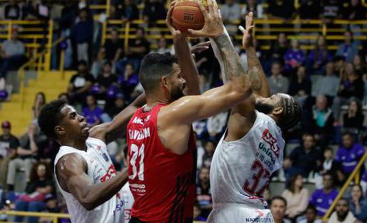 Acabou o jejum! Franca vence o Flamengo e conquista o título do NBB
