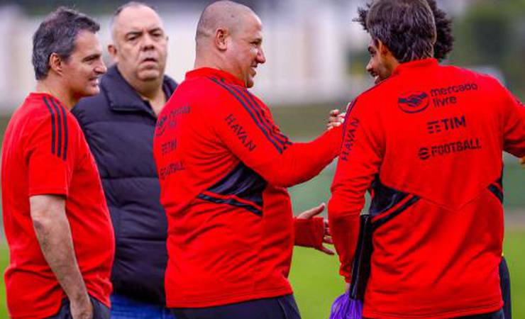 Sob o comando de Mario Jorge, Flamengo encerra preparação para enfrentar o Internacional