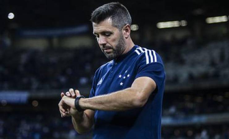 Empresário de Paulo Pezzolano, técnico do Cruzeiro, revela procura do Flamengo