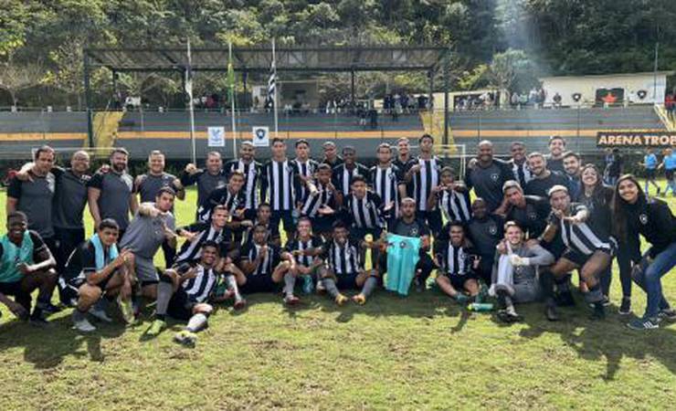Botafogo elimina Flamengo e vai encarar o Vasco nas semifinais do Carioca Sub-20