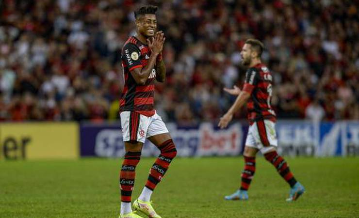 Flamengo confirma lesão de Bruno Henrique; necessidade de cirurgia será avaliada após novos exames
