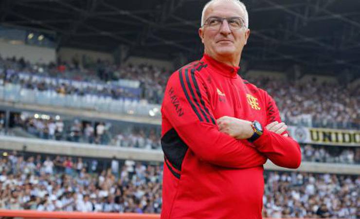 Dorival Júnior explica titularidade de atacante do Flamengo: 'O treinador não pode desistir de um atleta'