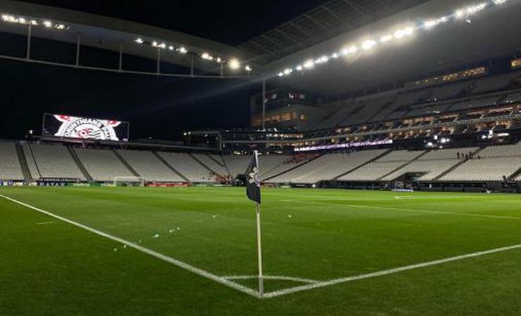 Corinthians e Flamengo fecham acordo para ampliar setor visitante nos dois estádios na Libertadores