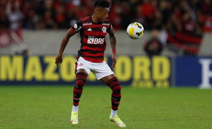 Flamengo informa que cirurgia de Bruno Henrique será realizada no domingo