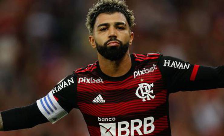 Vídeo: Jogador ou artista? Gabigol responde críticas e comemora gol do Flamengo cantando no Maracanã