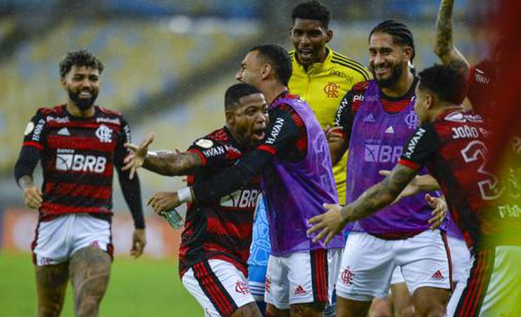 Jogadores do Flamengo exaltam Marinho, autor do terceiro gol da vitória sobre o América-MG