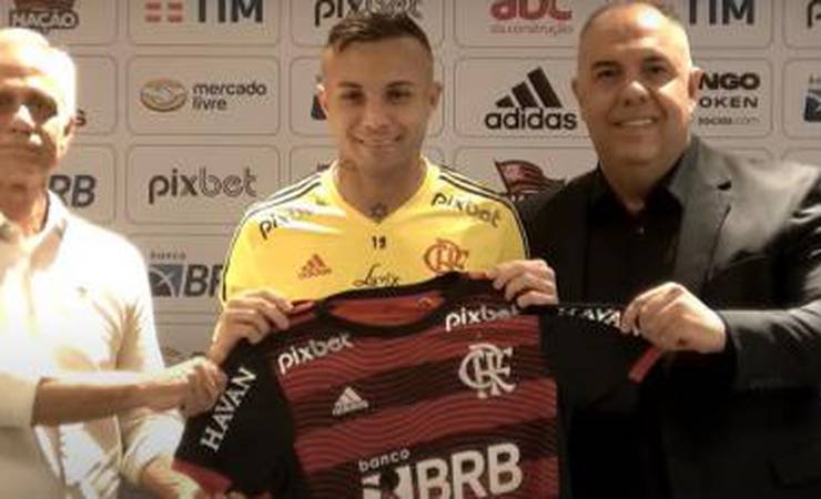 Apresentado pelo Flamengo, Everton Cebolinha fala em 'sonho' e relembra dificuldades quando era adversário