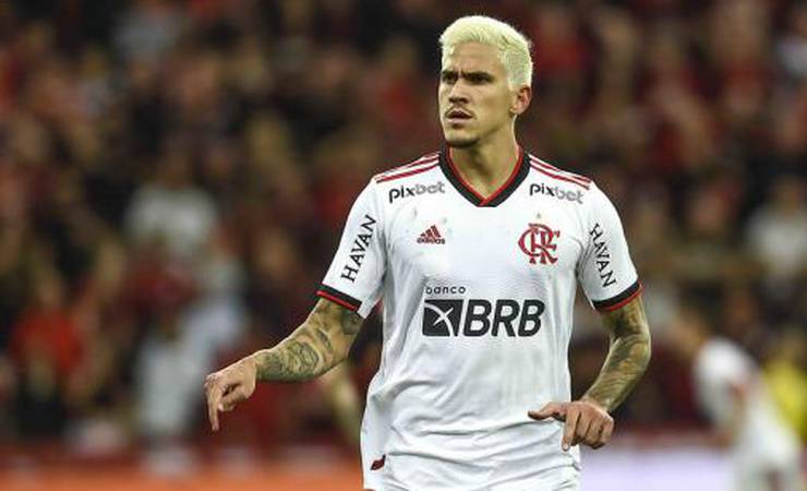 VÍDEO: O golaço de Pedro e a reação da torcida e do time do Flamengo na Arena da Baixada