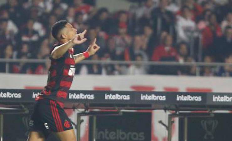 Flamengo justifica favoritismo e vence São Paulo em pleno Morumbi em ida da semifinal da Copa do Brasil