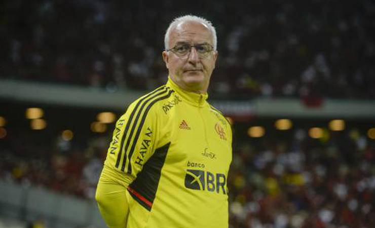 Dorival Júnior cita revezamento no Flamengo e a presença de quatro ou cinco titulares contra o Santos​