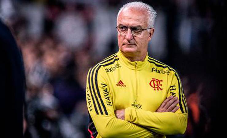 Dorival revela apoio do Flamengo a Vidal e detona cartão para João Gomes: 'O árbitro sabe que errou'