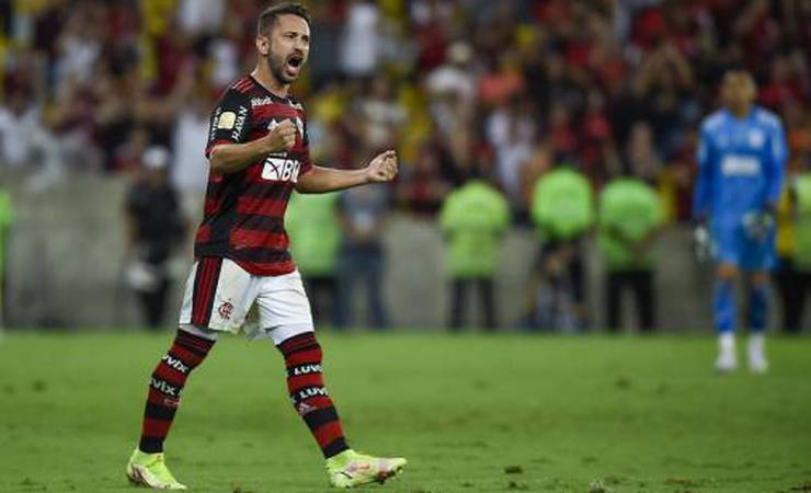 Flamengo: Éverton Ribeiro quebra rótulo de 'sumir' em decisões e é chave em título contra o Corinthians