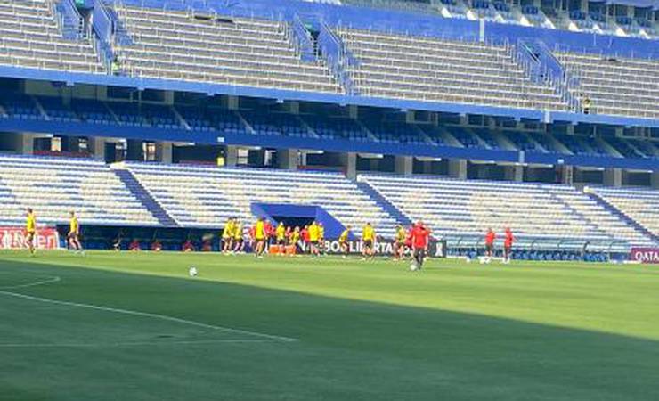 VÍDEO: LANCE! acompanha primeiro treino do Flamengo em Guayaquil