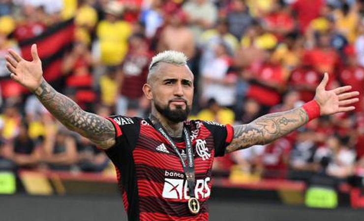 Vidal diz que título coroa 'sonho incrível' de jogar no Flamengo e mira o Mundial: 'É o nosso objetivo'