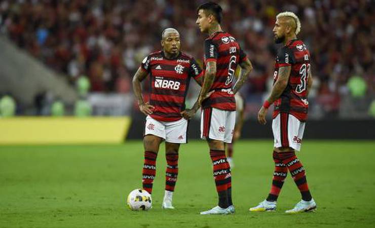 Em busca de espaço no Flamengo, meia projeta 2023: 'Trabalho duro'