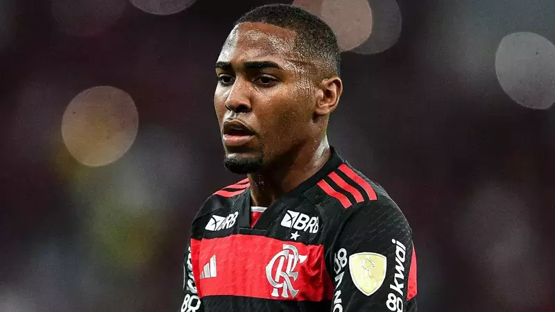 Flamengo encaminha venda de Lorran ao Sharjah após falta de sequência