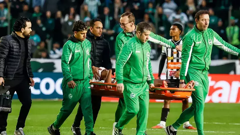 Athletic confirma trauma cranioencefálico de Carlinhos e afasta cirurgia